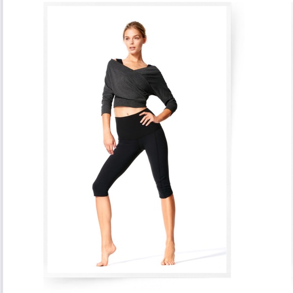 High Waist Basic Crop-Black - Picture 2 of 10